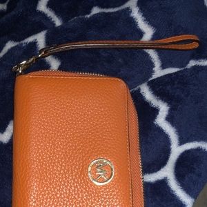 Michael Kor wallet